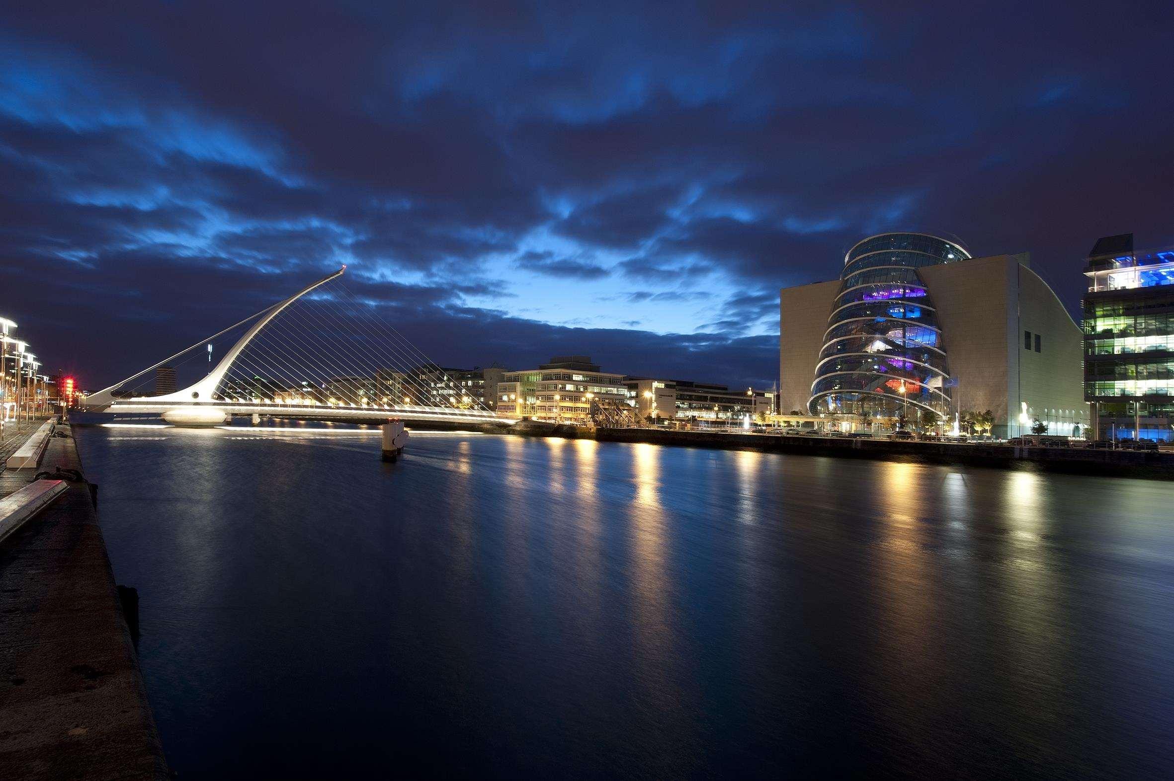 The Fitzwilliam Hotel Dublin Exterior photo Dublin Convention Centre