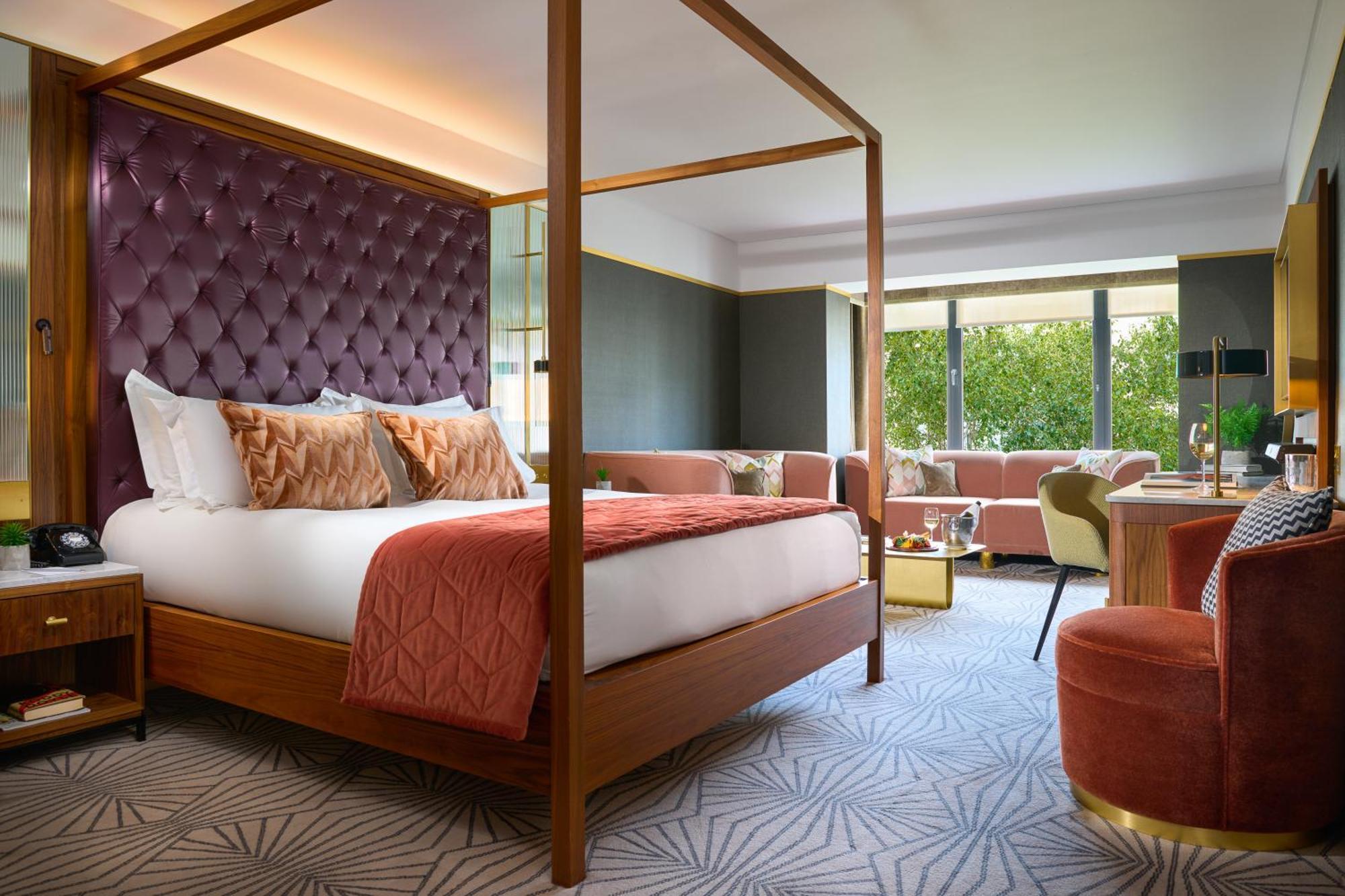 The Fitzwilliam Hotel Dublin Exterior photo A suite at The Principal London
