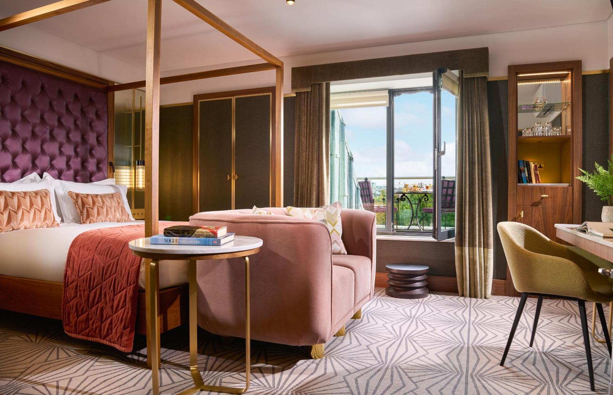 The Fitzwilliam Hotel Dublin Exterior photo A suite at The Ivy Collection, The Ivy Hotel, Manchester
