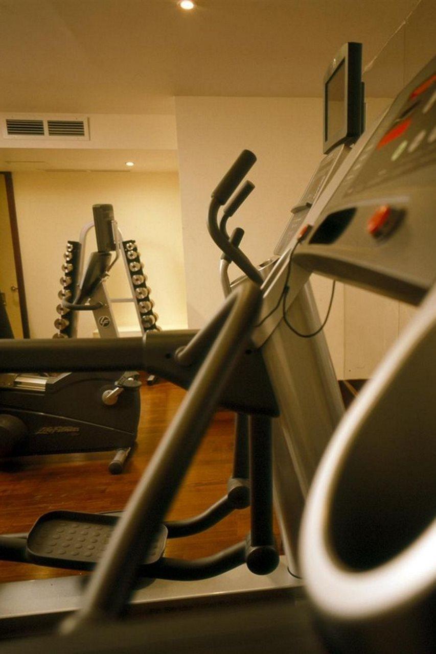 The Fitzwilliam Hotel Dublin Exterior photo A treadmill
