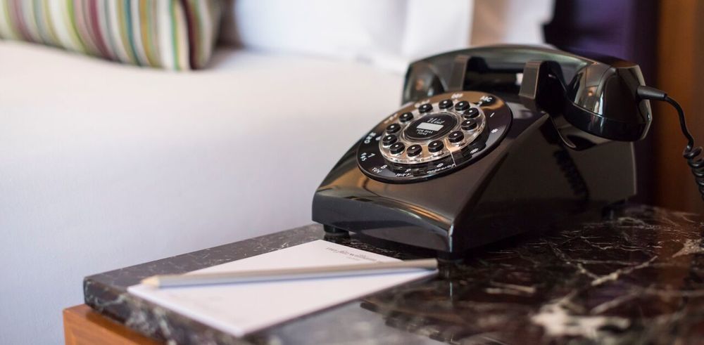 The Fitzwilliam Hotel Dublin Exterior photo A telephone